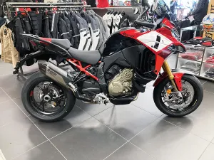 2023 Ducati Multistrada V4 Pikes Peak