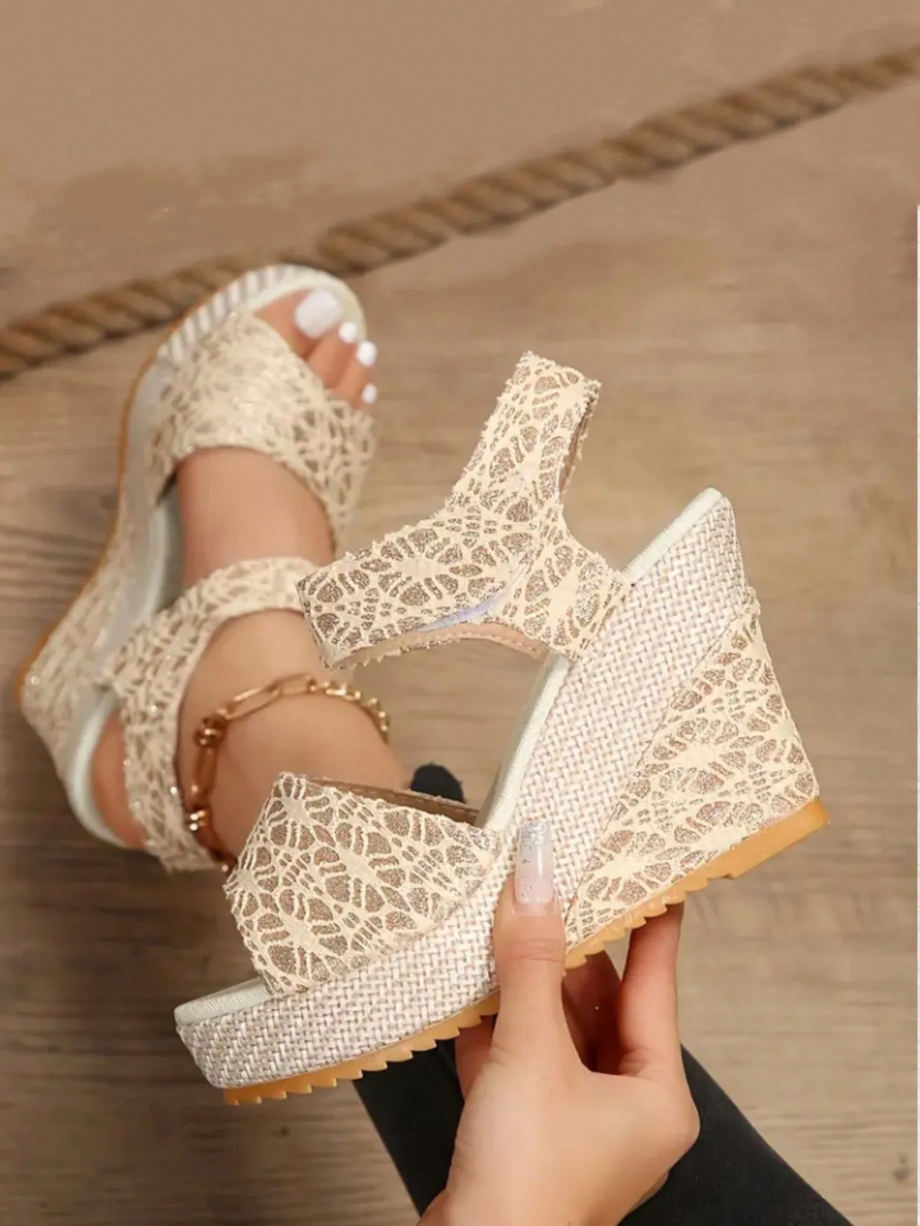 2024 Summer Chic: Women's Wedge Slippers in Euromerican Style