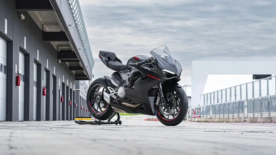 2025 Ducati Panigale V2 Black