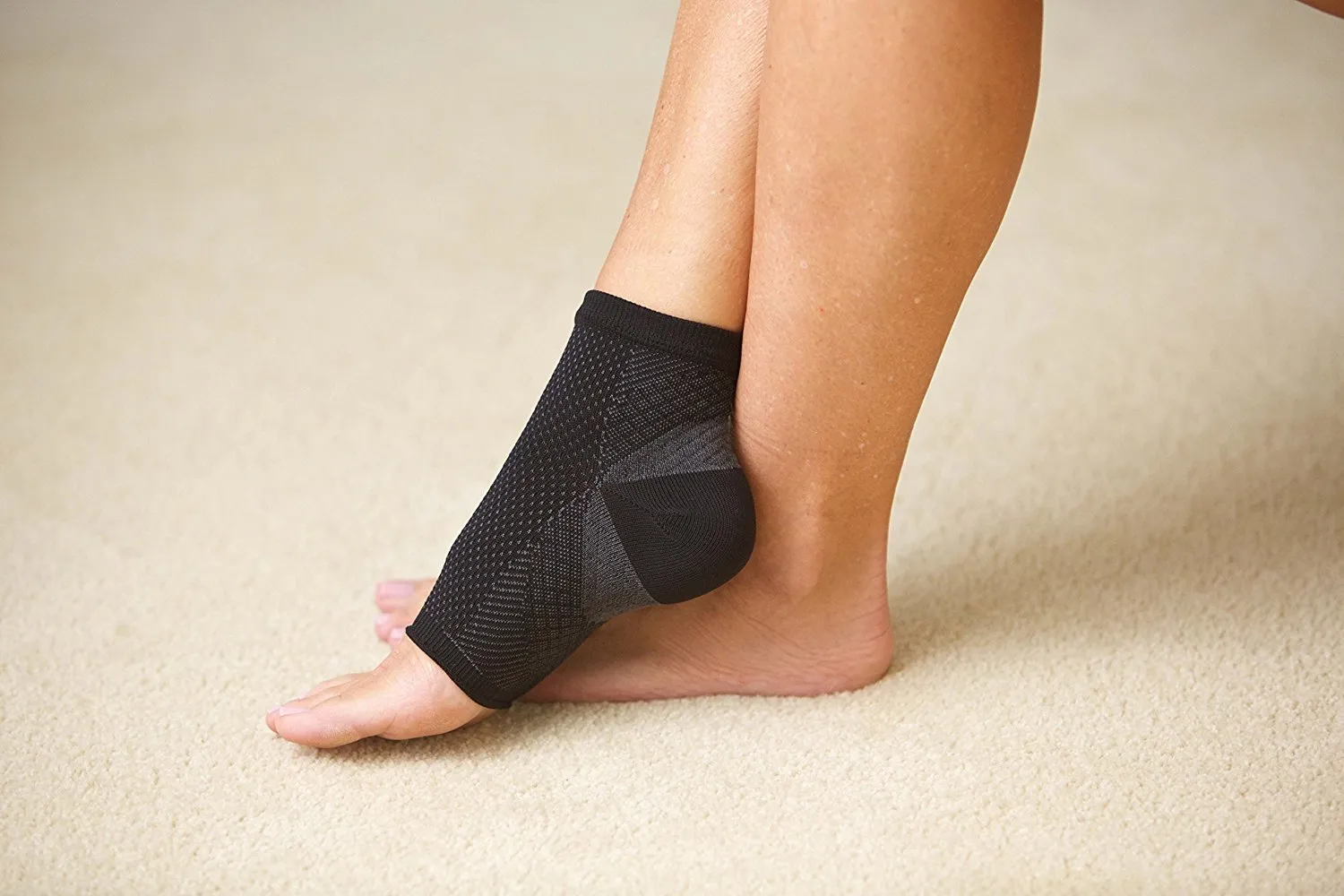 Anti-Fatigue Compression Sock for Improved Circulation, Swelling Relief, Plantar Fasciitis Relief and Tired Feet | Boosts Circulation & Reduces Inflammation (Small/Medium) Small / Medium