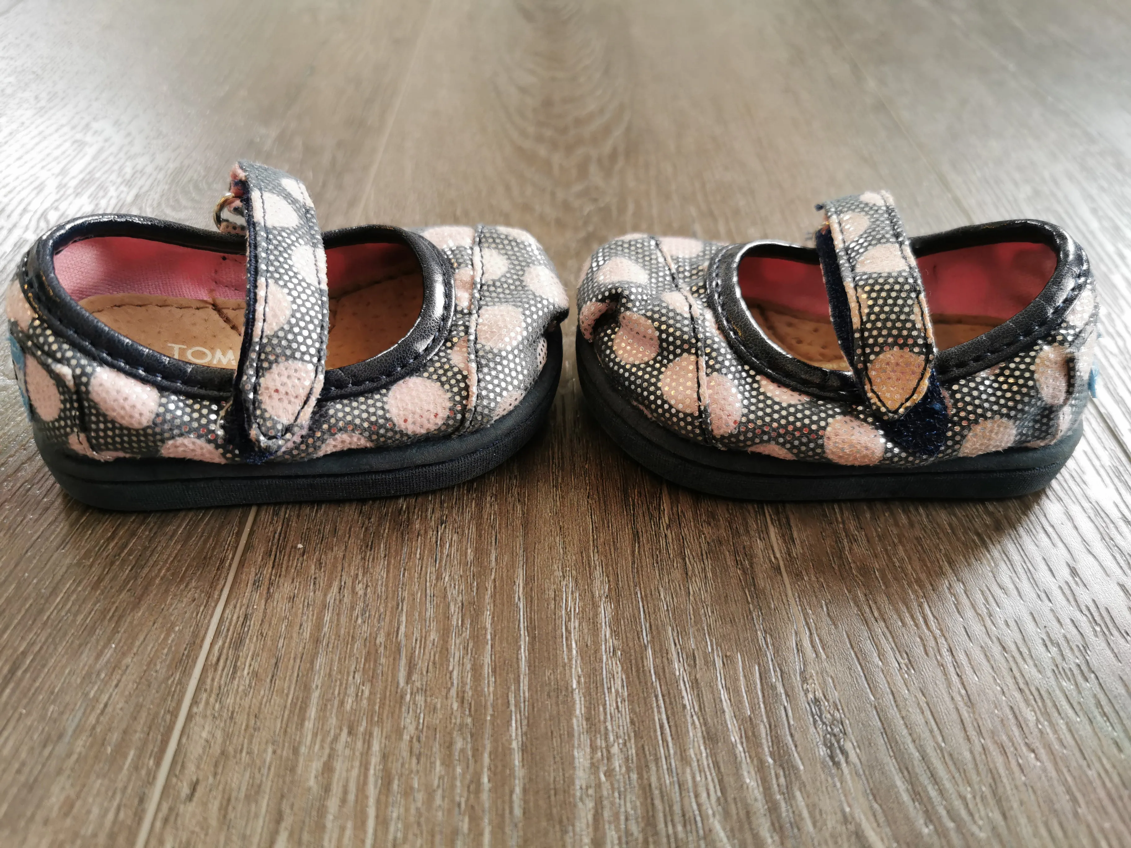 BABY GIRL SIZE 2 (0/6 MONTHS) - TINY TOMS, Soft Ballet Shoes EUC B13