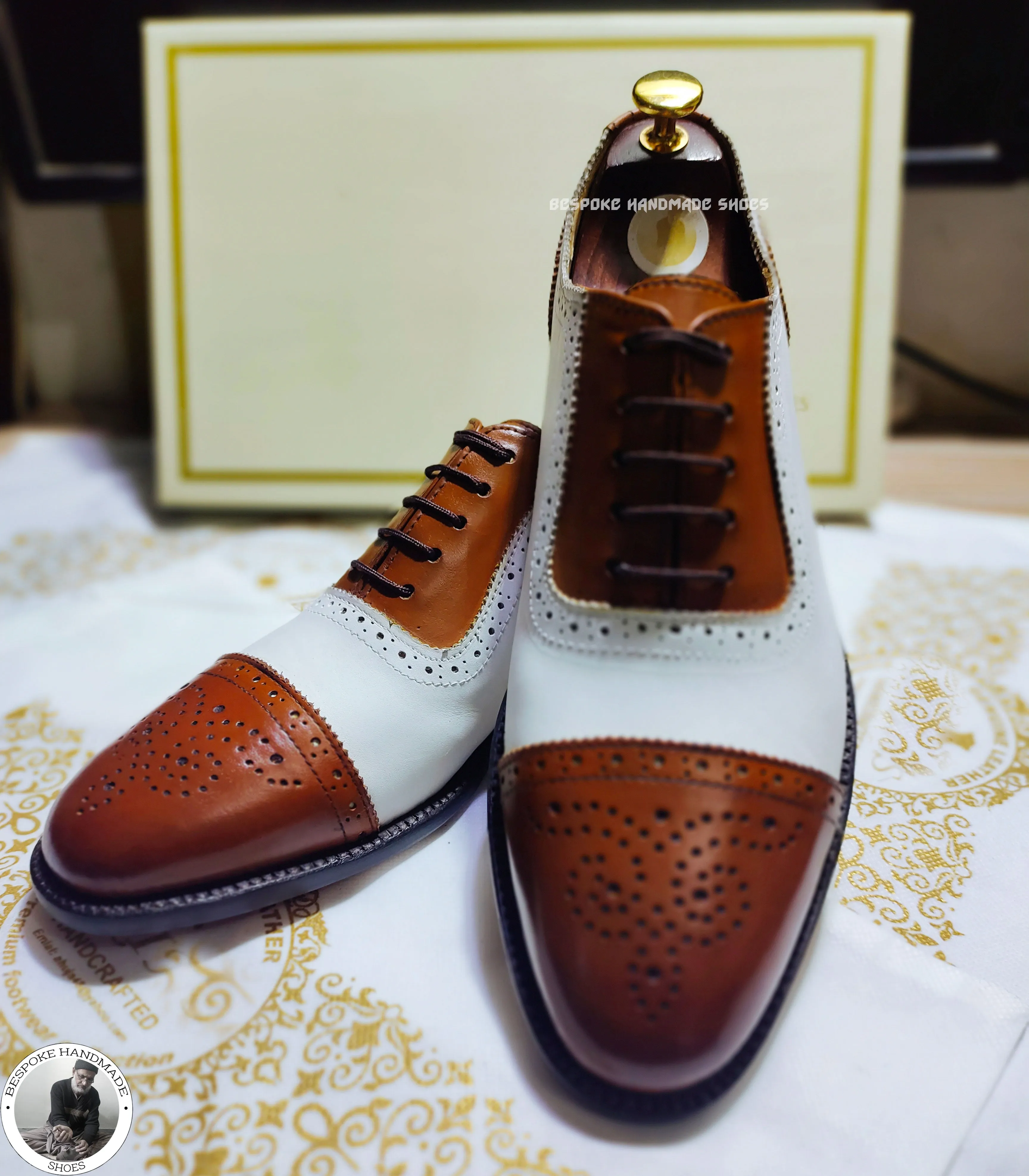 Handcrafted Men's White and Brown Leather Toe cap Brogue Oxford Lace up Formal Shoes