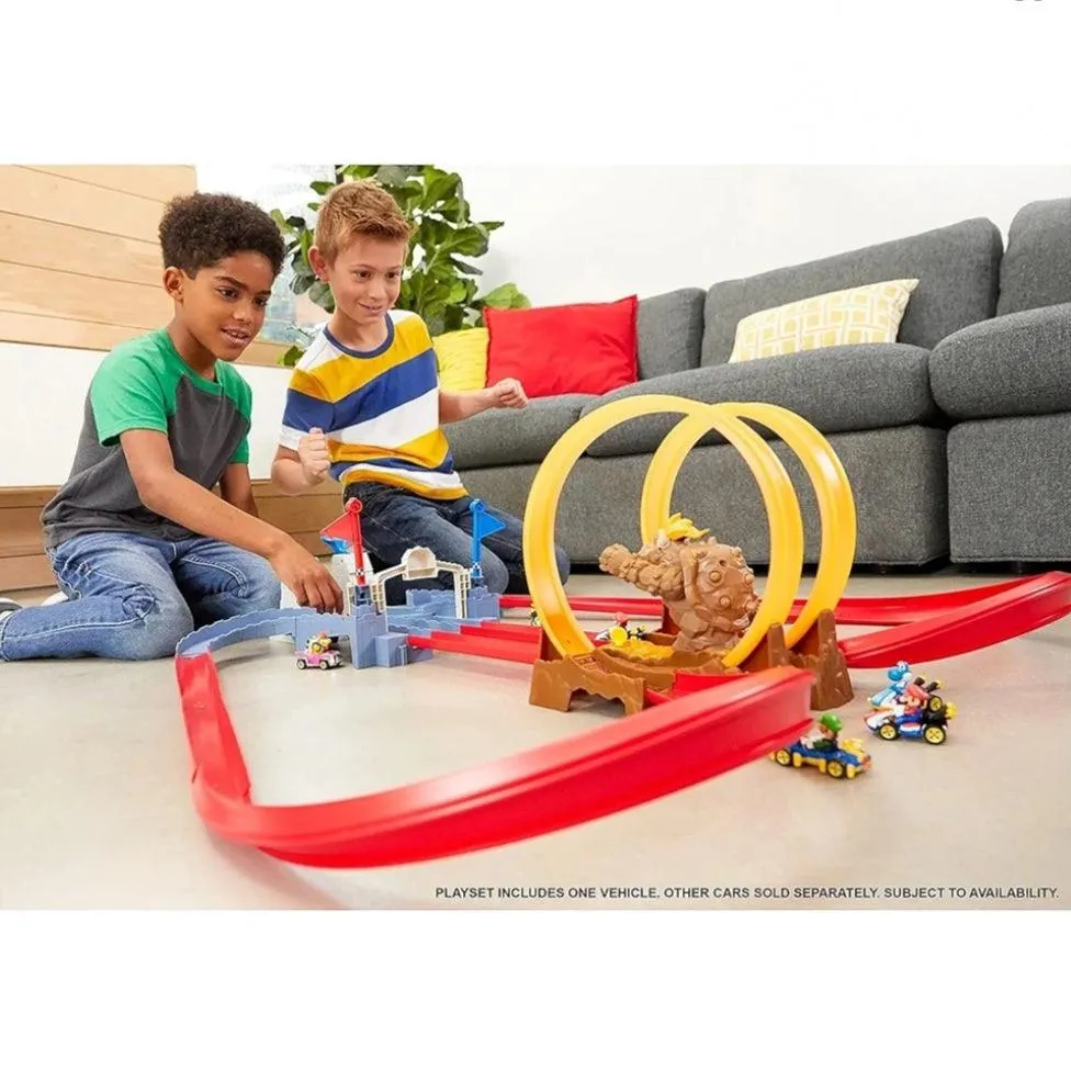 Hot Wheels Mario kart's Browser's Castle Chaos Track Set