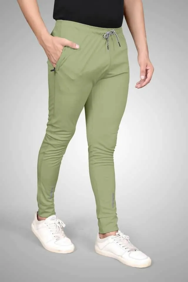 Men's Ultra Pista Tapered fit Track Pant