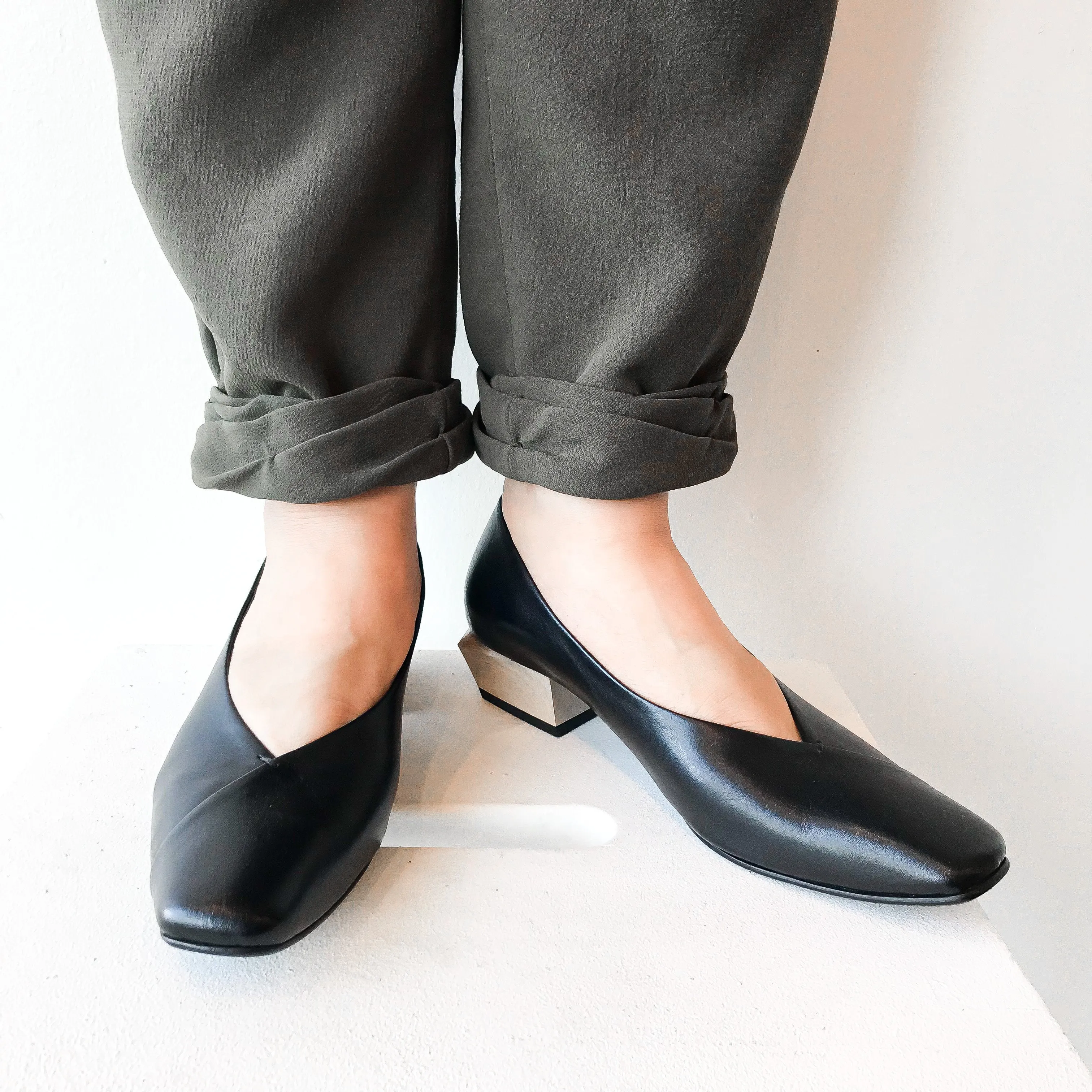 SS24 791030 | Michiko - Square Toe Heels | Yuko Imanishi 