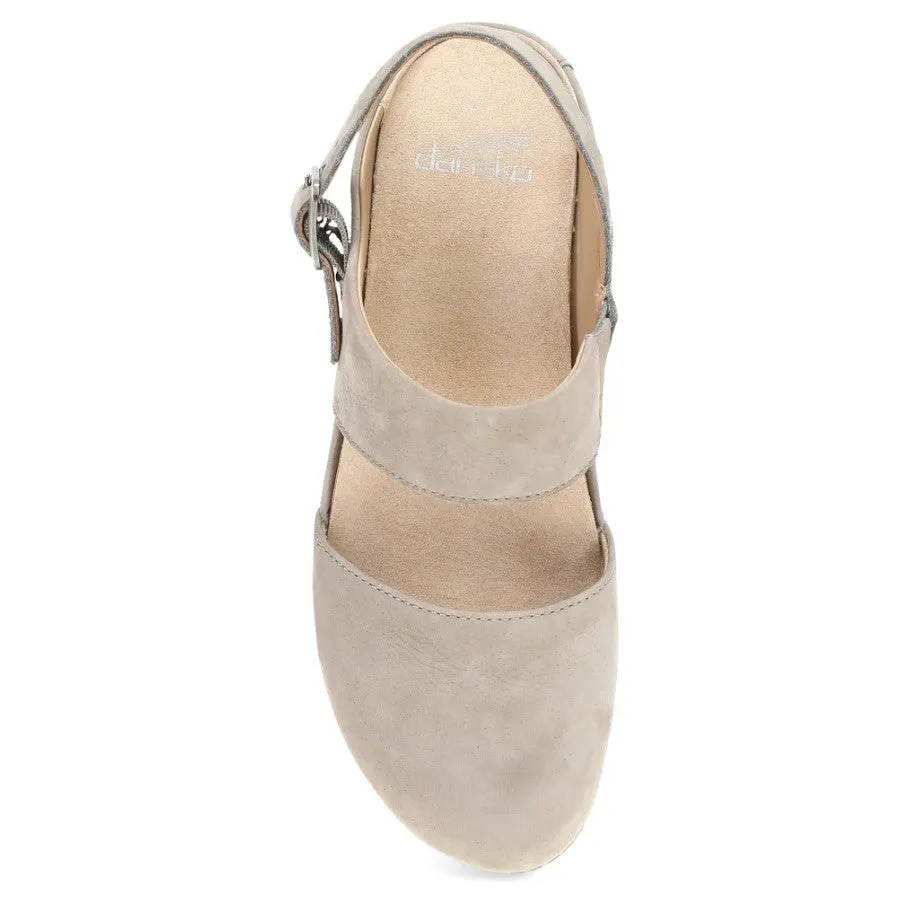 WOMEN'S DANSKO LUCIA 2218641400 COLOR: TAN PULLUP OILED MARY JANE